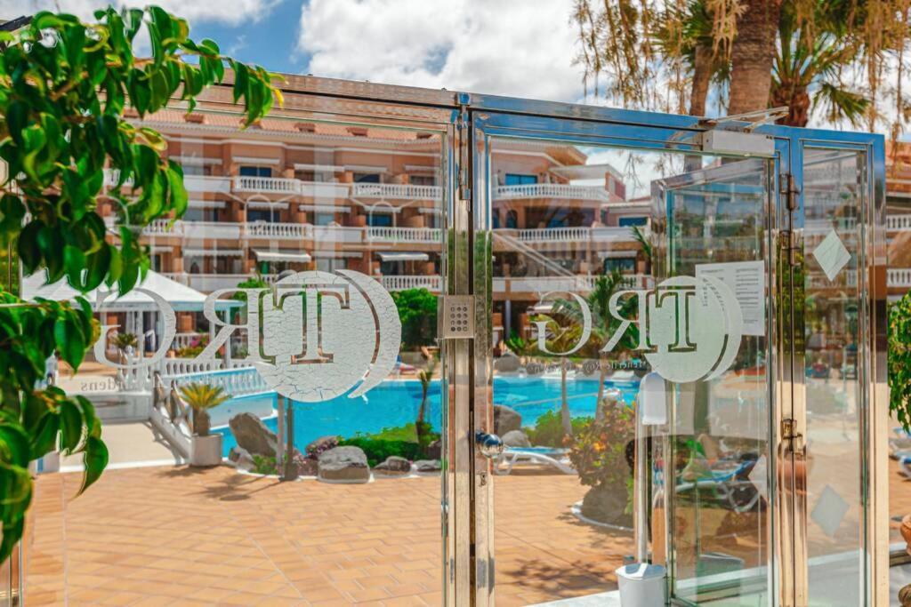 Tenerife Royal Gardens One Bedroom Apartment Плая де лас Америкас Екстериор снимка