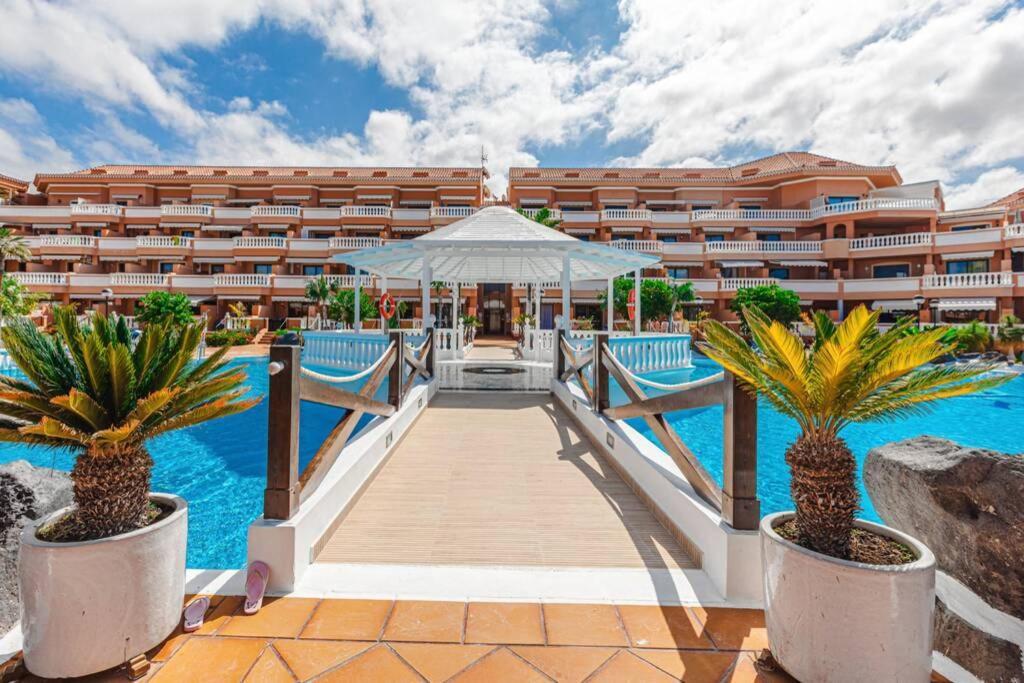 Tenerife Royal Gardens One Bedroom Apartment Плая де лас Америкас Екстериор снимка